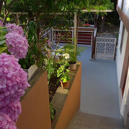 Guest House Kuzmanic Hvar Town Exterior photo